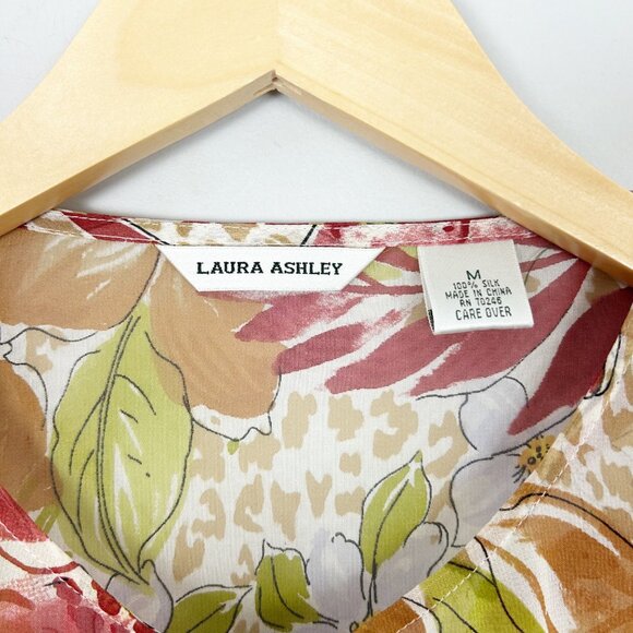 Vintage Laura Ashley Silk Floral Button Front Top Blouse Size Medium Women's - Picture 4 of 4